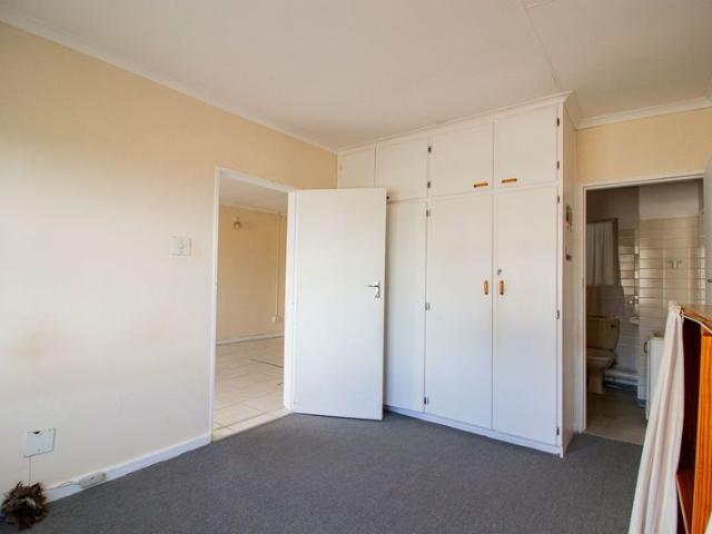 One bedroom flat at woodholme retirement centre