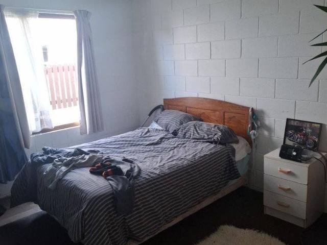 One Bedroom Flat Close To Waikato University