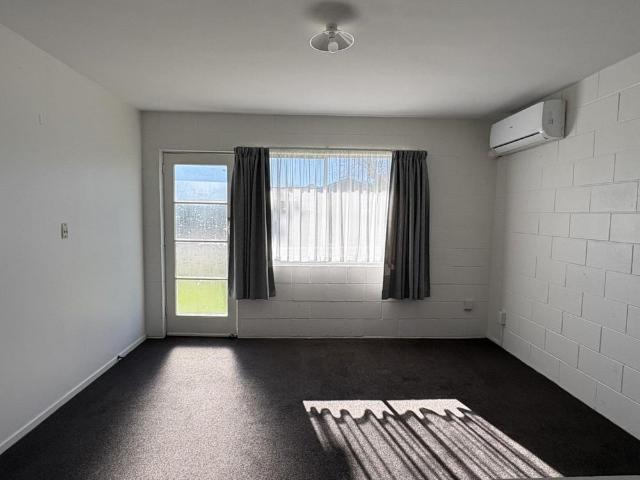 One Bedroom Flat in Convenient Frankton Location