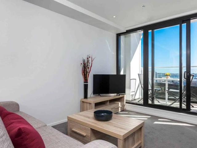 One bedroom + Flexi in Queens Residence