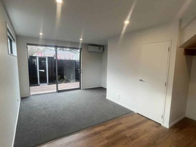 One bedroom home available for 6 month lease!