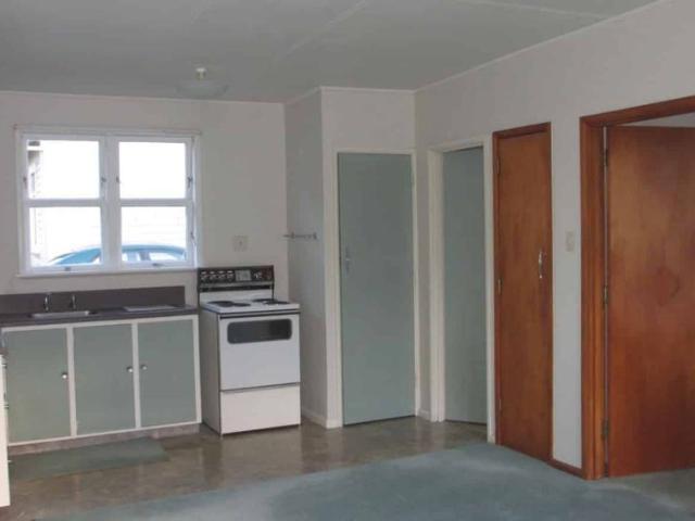 ONE BEDROOM HOKOWHITU