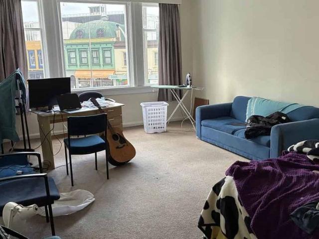 One bedroom self contained apartment, City Centre
