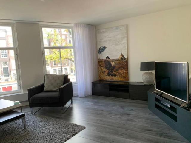 One Bedroom Serviced Apartment — Amsterdam — Canal Views
