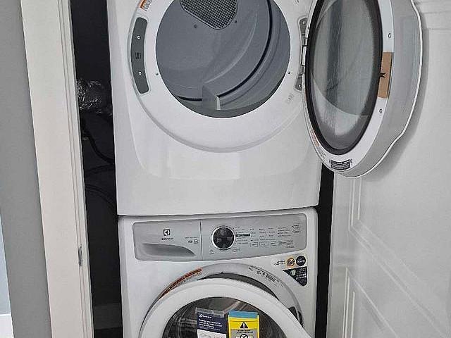 One Bedrooms Basement Suite For Rent