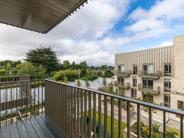 One Bedrooms @ Rockpoint, Newtown Avenue, Blackrock, County Dublin