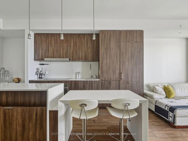 One Bloor Condos | 1 Bloor St E | 14 Condos for Sale & 15 Condos for Rent | Condos. Ca