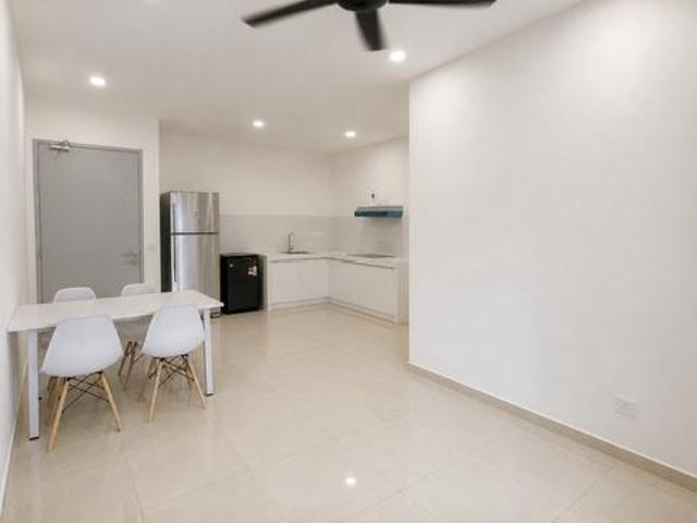 One Equine Residence Equine Park 2R2B Furnish Kitchen Cabinet Fr Rent