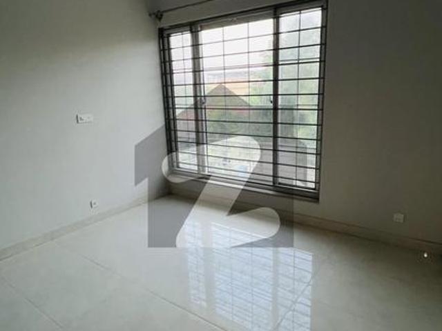 One Ka House For Rent In Top City 1 +Besment Top City 1
