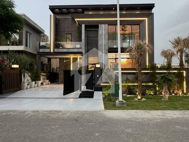One kanal beautiful modern bungalow available for sale in dha 6