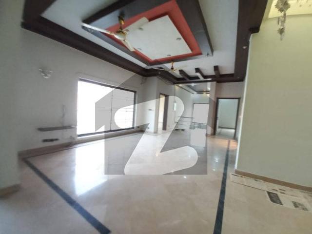 One kanal beautifull upper portion avaliable for rent in dha defance