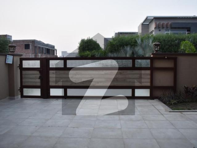 One kanal beautifull house with solar system avaliable for rent in dha phase 5
