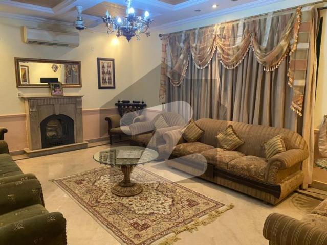 One kanal beautifull house available for rent in dha phase 3