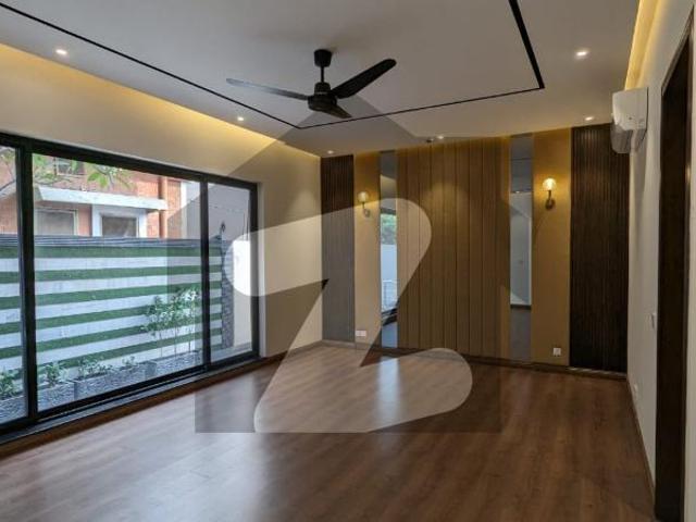 One kanal beautifull house available for rent in dha phase 5