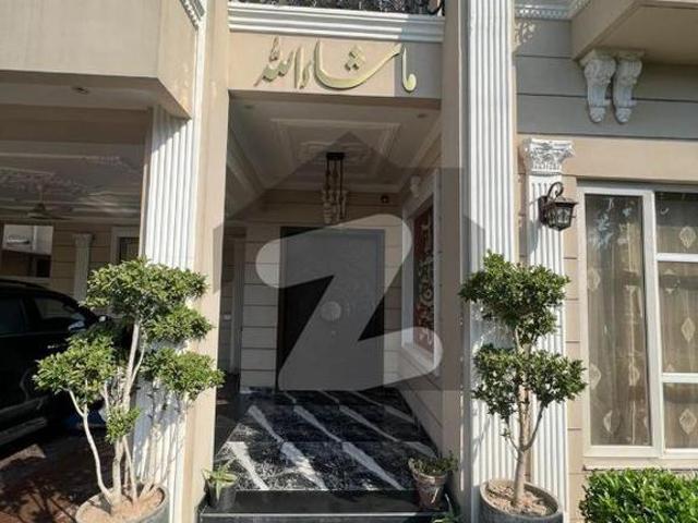 One kanal beautifull house available for rent in dha phase 6