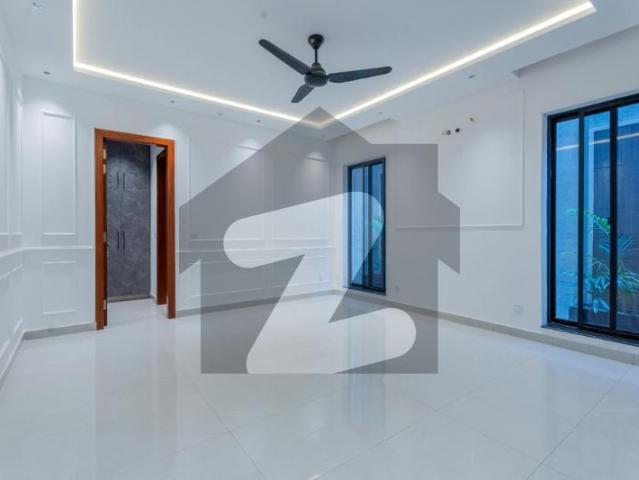 One kanal beautifull house available for rent in dha phase 6