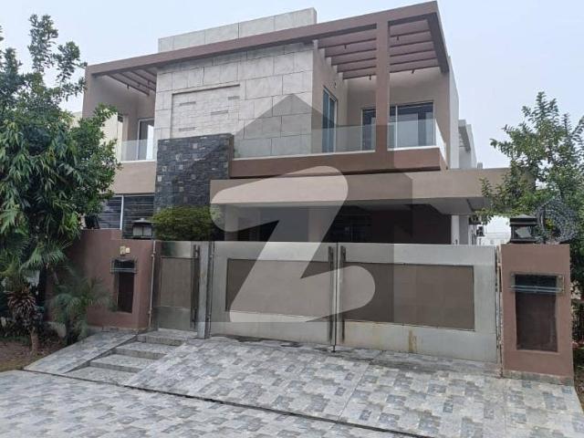 One kanal beautifull house avaliable for rent in dha defance phase 5