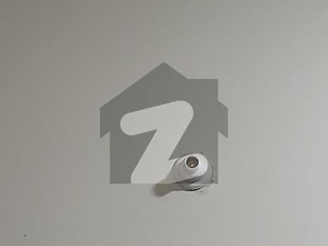One kanal beautifull house avaliable for rent in dha phase 3