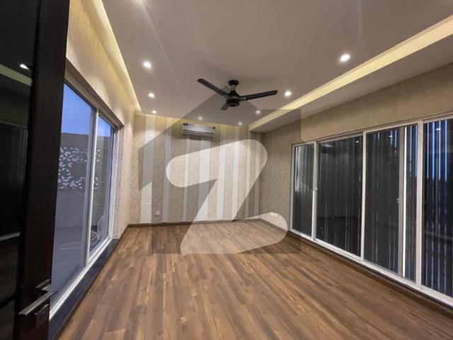 One kanal beautifull house avaliable for rent in dha phase 6