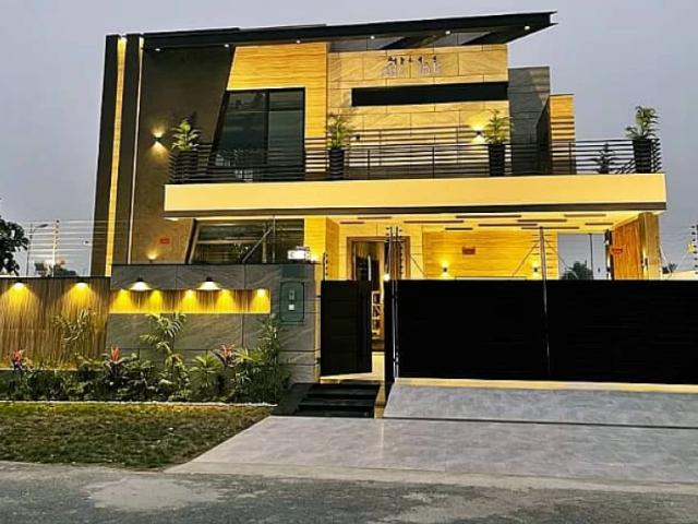 One kanal elegant designed bungalow for sale lahore dha defence id 86476