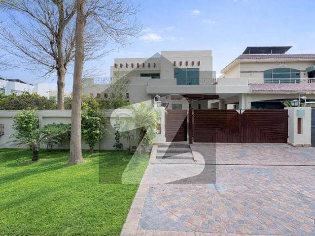 One Kanal Fresh Renovated Solid Bungalow Near Big Park And Market Prime Location For Sale