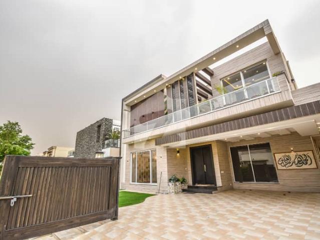 One kanal fully furnished used house for sale in dha lahore phase 5