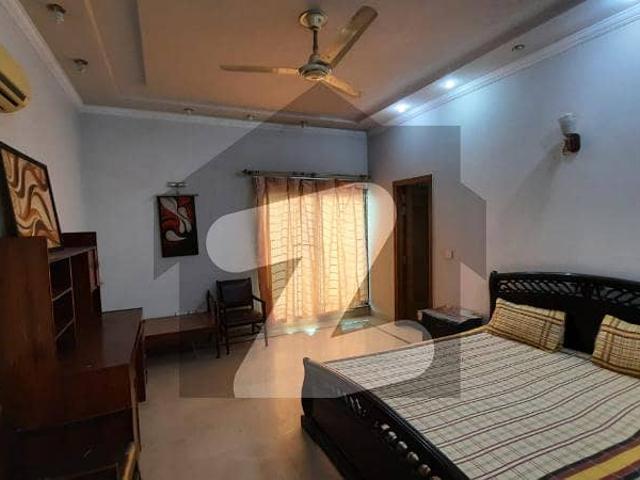 One kanal furnished upper portion avaliable for rent in dha phase 4 gg block