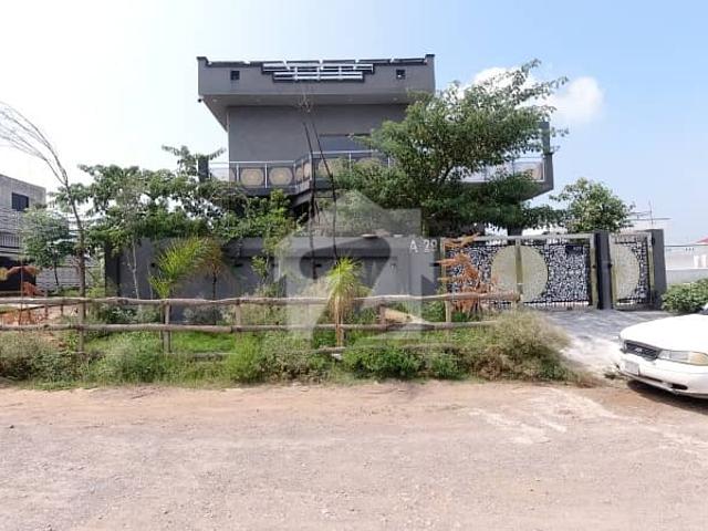 One kanal furnished villa ideal for sale