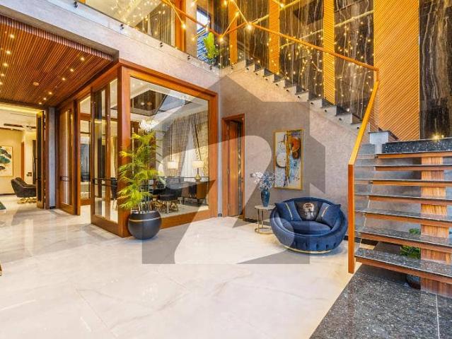 One kanal house at very hot location near raya golf club at very luxury location