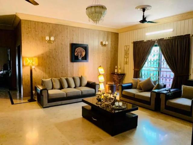 One Kanal owner build house for sale punjab society Lahore Punjab Coop Housing Society ID 65839