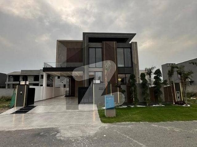 One Kanal Luxury Modern Designers House For Rent In DHA Phase 6
