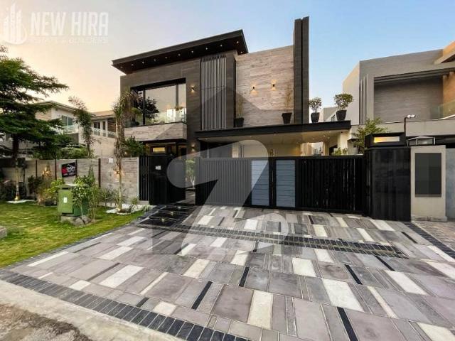 One Kanal Luxury Bungalow Located Near Defence Raya Available For Rent In Dha Phase 6 Lahore