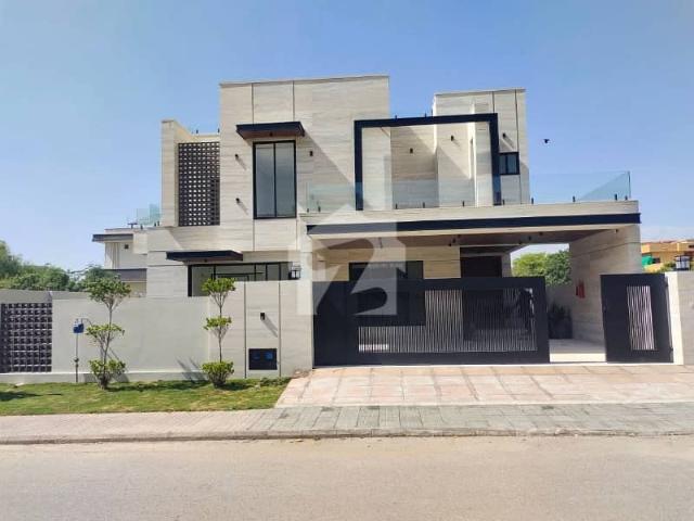 One Kanal Luxury House For Sale In DHA Defence Phase 2
