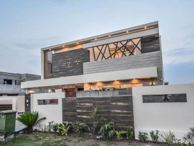 One Kanal Modern Bungalow For Sale at Prime Location Hot Offer Lahore DHA Phase 7 ID 76811