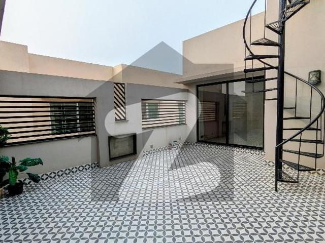 One kanal modern house for sale in reasonable price dha phase 6
