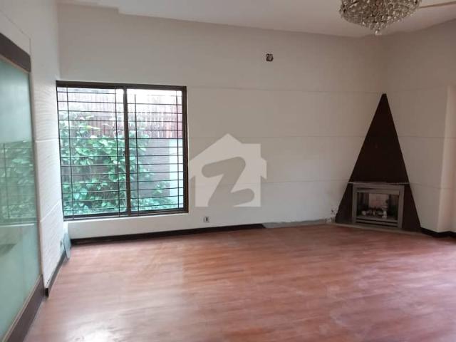 One Kanal Slightly Used Bungalow For Rent DHA Phase 3 Lahore
