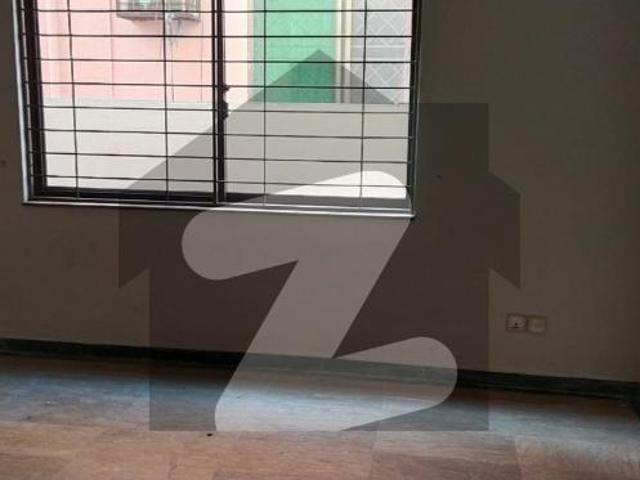 One Kanal Slightly Used Bungalow For Rent DHA Phase 4 Lahore. DHA Phase 4