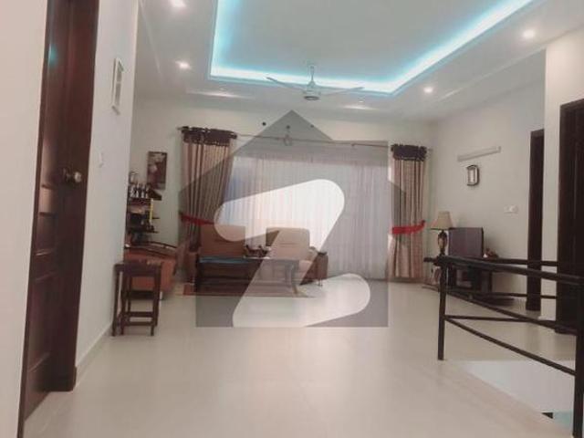 One Kanal Slightly Used Classical Design Well Maintained Owner Build Bungalow For Sale At Prime Location Of DHA Lahore Near To Sheba Park Masjid & Mcdonalds DHA Phase 3 Block W