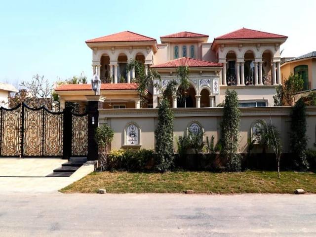 One Kanal Spanish Villa For Sale at Hot Location Lahore DHA Defence ID 83183