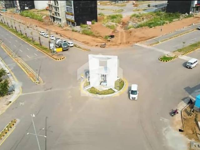 One Kanal Plot Available For Sale With All Basic Amenities On Top Class Location Of Johar Blvd Near School And Central Park Sector B DHA Phase 5 Islamabad