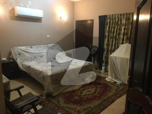 One Kanal Well Maintained Owner Build House For Sale DHA Phase 4 Sector DD DHA Phase 4 Block DD