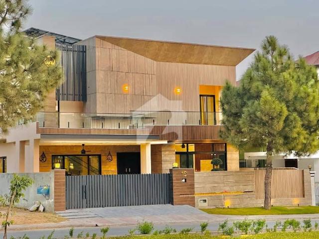 One Kanal Ultra Luxury Designer House In DHA Islamabad