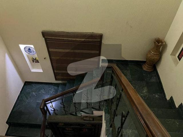 One Kanal Used Modern Design Owner Build Bungalow For Sale At Prime Location Of DHA Lahore Near To Park Masjid & Commercial Market