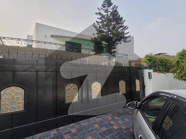 One Kanal Used Modern Design Bungalow For Sale At Prime Location Of DHA Lahore