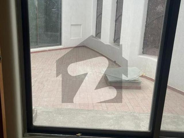 One Kanal Used Modern Design 5 Bedroom Bungalow For Sale At Prime Location Of DHA Lahore Near To Park Masjid & Commercial Market. DHA Phase 3 Block X