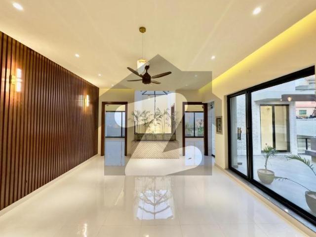 One Kenal Six Bed House For Rent On Good Location. Dealer Plz Give Proper Details To Client Before Planning Your Visit. DHA Defence Phase 2