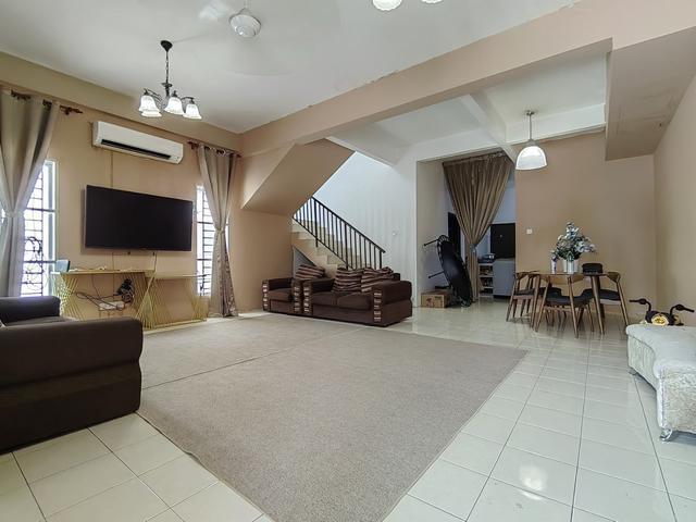 One Half Supperlink Terrace Taman Bentara Teluk Panglima Garang