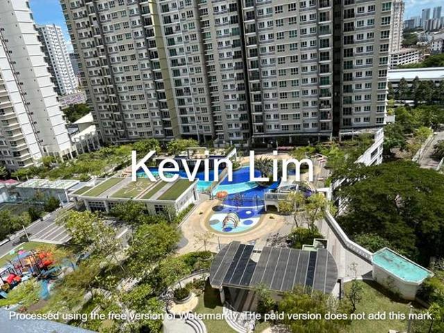 One imperial 1200sf Poolview High Floor 2 Car Park
