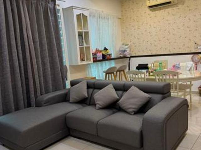 One Imperial 1200sqft Good Condition Nr Queensbay