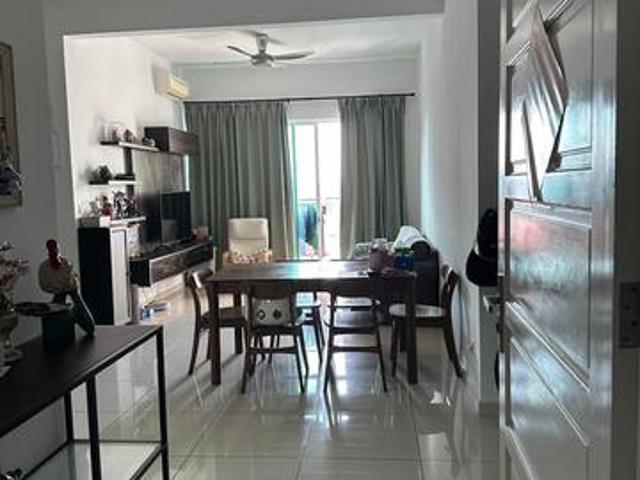 One Imperial Condo 1200sqft Fully Renovated 2 cp Sungai Ara For SALE